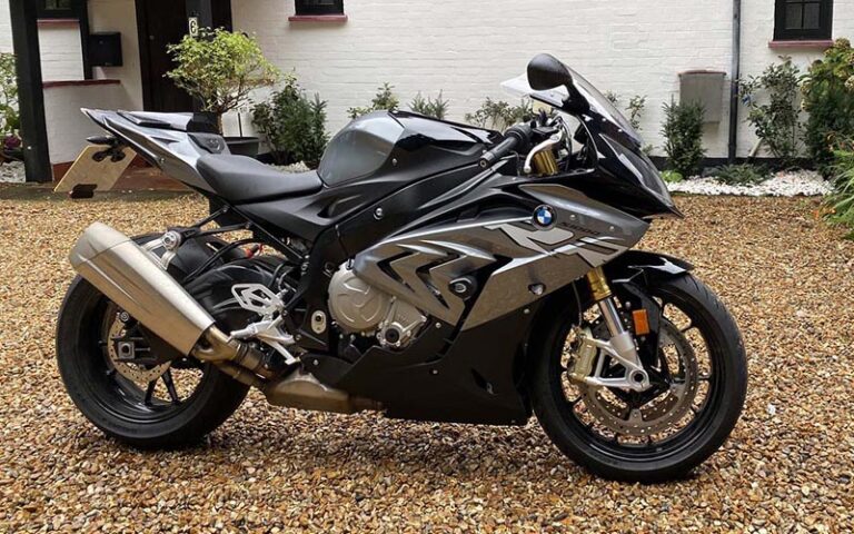 BMW S1000RR Tyre Guide - Best Road and Trackday Options