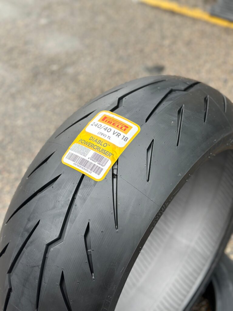 Pirelli Diablo PowerCruiser - Two Tyres - Discount motorcycle tyres